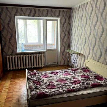 Аренда метро Почайна 3 комнат.квартиры , ул.Приозерная 10