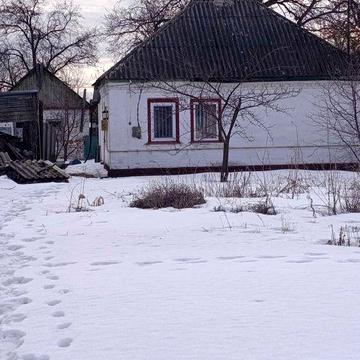 Будинок у селі Яблунівка Прилуцького району по вулиці Польова,4