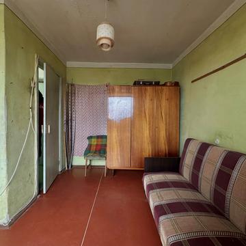 Освіти вул., 86