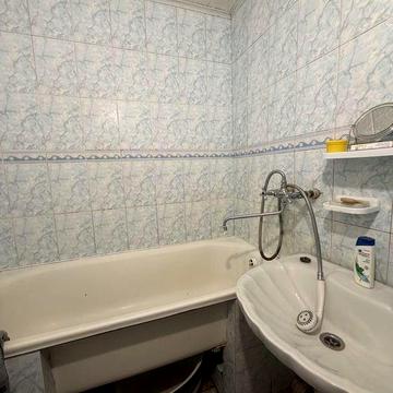 Продажа 2 ком.кв по ул.Староднепровська, можно под бизес - 16499$
