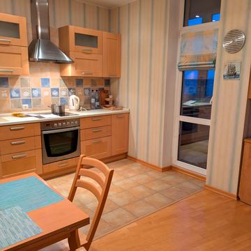 Митрополита Андрея Шептицького вул. (Анатолія Луначарського), 10