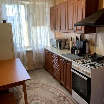 Продам отличную 2х ком на Коммунаре!