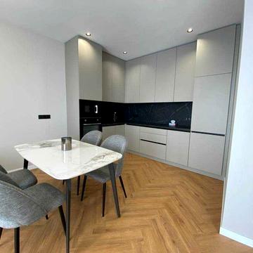 Сдам красивую квартиру в 32 Жемчужине на Каманина