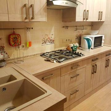 Сдам 2-кімнатну Центр! М Майдан Незалежності, Театральна, Золоті