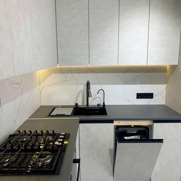 Оренда світлої 2 км квартири в спальному районі міста