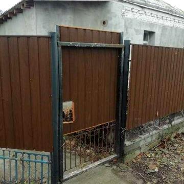 Продаж затишного будинку