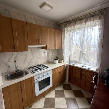 Двухкомнатная квартира на Инглези/Небесная сотня