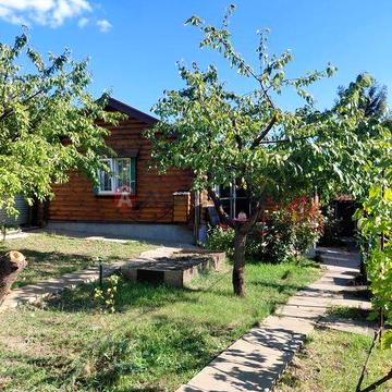 Казковий будинок (дача) на Космосі