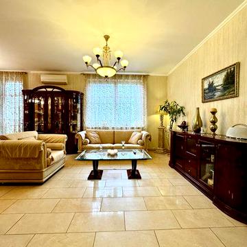 Продаж 2к кв Бізнес-класу, Печерськ, вул. Коновальця 32Б без% ЖК Митець