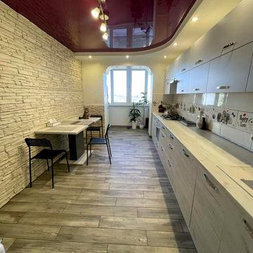 Продам просторную 3-ком квартиру по ул Южной.