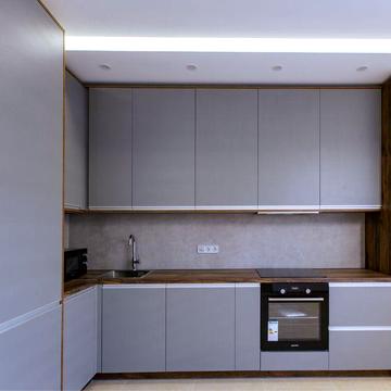 Оренда 3 поверхового котеджу поруч з центром