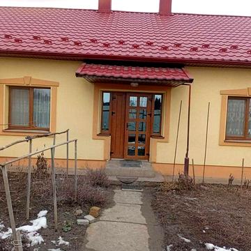 Продам 3-кімн. будинок 100м.кв. зі зручностями в центрі села Чагор