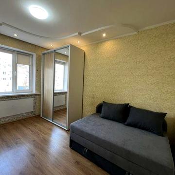 Оренда 2х кімнатної на Жадова