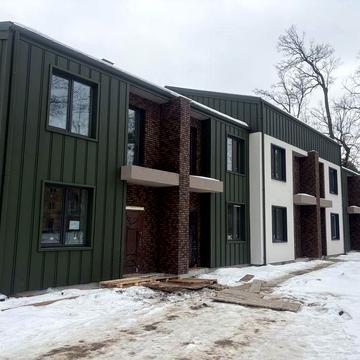 Таунхауси біля озера м.Ірпінь. Газ. Центр комунікації. Без комісії%