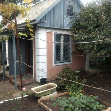 Продам  дом с. Бурлачья Балка рядом с остановкой транспорта,500м