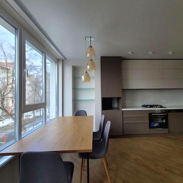 Перша оренда 2-кімнатної квартири з кухнею-студією, вул. Чернівецька