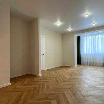 Продаж 1 кімнатної квартири з дизайнерським ремонтом.
