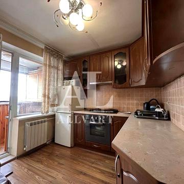 Продаж 1 кім квартири з ремонтом, вул. Полярна, Мінський массив