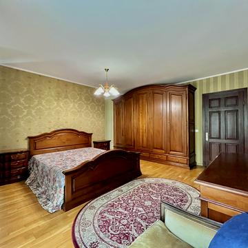 Василя Тютюнника вул. (Анрі Барбюса), 40