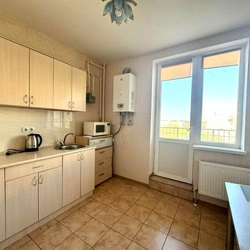 Європейська вул., 15