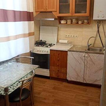 Сдам 1-комнатную кв-ру. Проспект Б. Хмельницького (ост.15 больница)