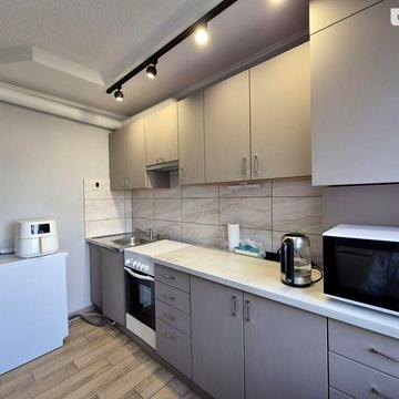 Продаю 3-к квартиру на Словянці