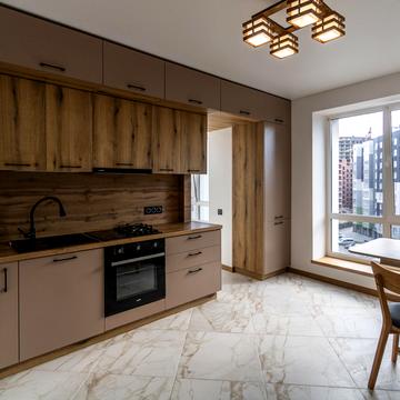 Приозерна вул., 27