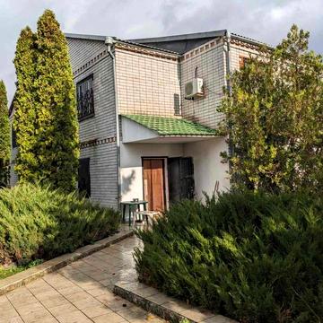 Дом с изолированными зонами для большой семьи, река Орель, лес, воздух