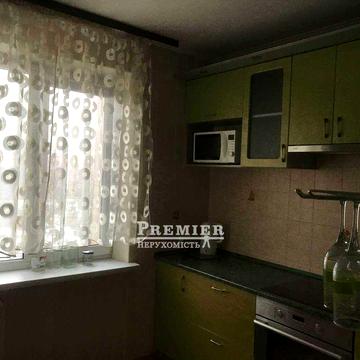 3-кімнатна квартира 69 кв.м з меблями і технікою на Сахарова