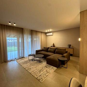 Продаж дизайнерського таунхауса в КМ New Village