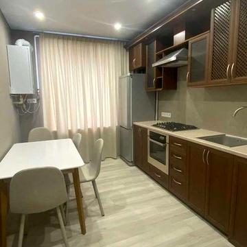 Продаж 3 кім квартири 4/7 пов Індив опал Новобуд Центр №15820