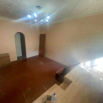 Продам квартиру в Одесі вул. Василя Стуса 2Б/2  зі своїм двором