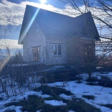 Продаж недобудованого будинку в центрі Гощі