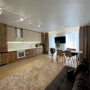 Продаж квартири в новобудові, ЖК West Towers з паркомісцем ЖК West Towers