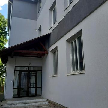 Бузкова вул., 11