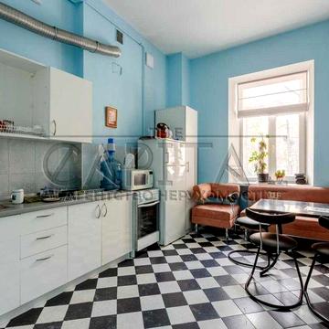 Липки | 3.8 м стелі | 2 паркомісця | Під ремонт | Центр