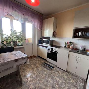 Оренда 2к квартири вул.Миропільська ст.м  Чернігівська  10 хв. пішки