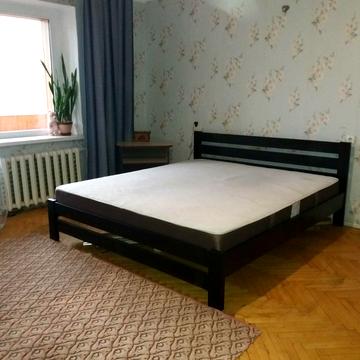 Романа Шухевича просп. (Генерала Ватутіна), 24