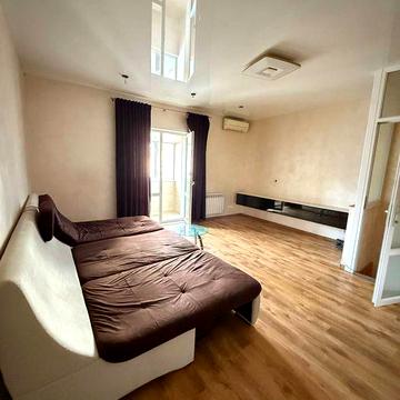 Продам дворівневу квартиру 10 хв метро Вокзальна ЖК Одеський дворик