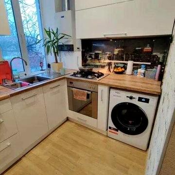 Продам 2-кімнатну квартиру в районі 1-ої лікарні.