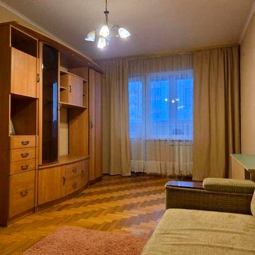 Радужна 59, 2к, м Дарниця 10 хв,