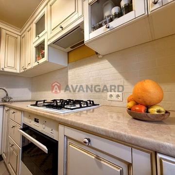 У продажу 2-ух кімнатна Чешка Цегла Тополя 3