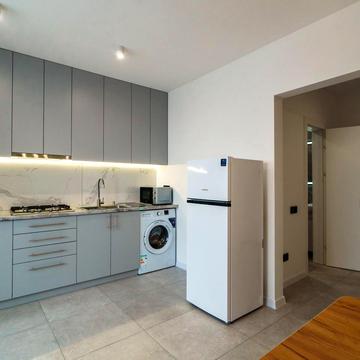 Карпатська вул., 17-Б