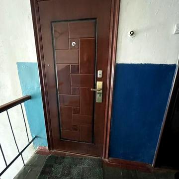 Продам 3-кімнатну квартиру під ремонт, вул. Свемовська