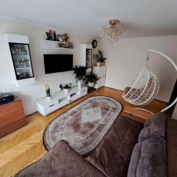 Продаж 3-ох кімнатної квартири
Продаж 3-ох кімнатної квартири в м. Шеп