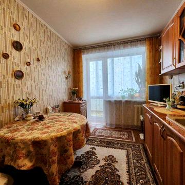 Простора 2-кімнатна квартира у центральній частині міста