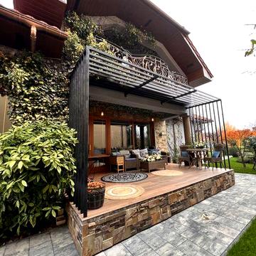 Новий дизайнерський будинок