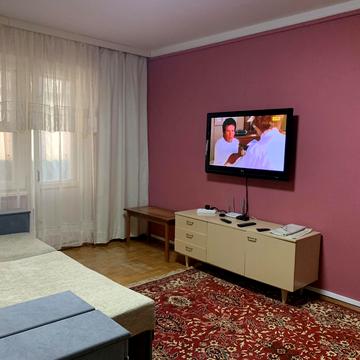 Володимира Висоцького бульв., 4