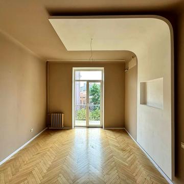 Академіка Володимира Гнатюка вул. (), 3