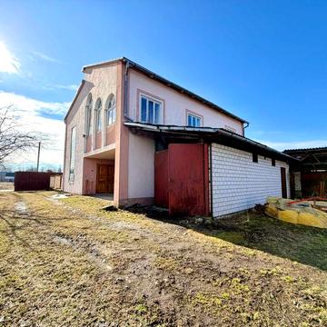 Продаж будинку в с. Семигинів